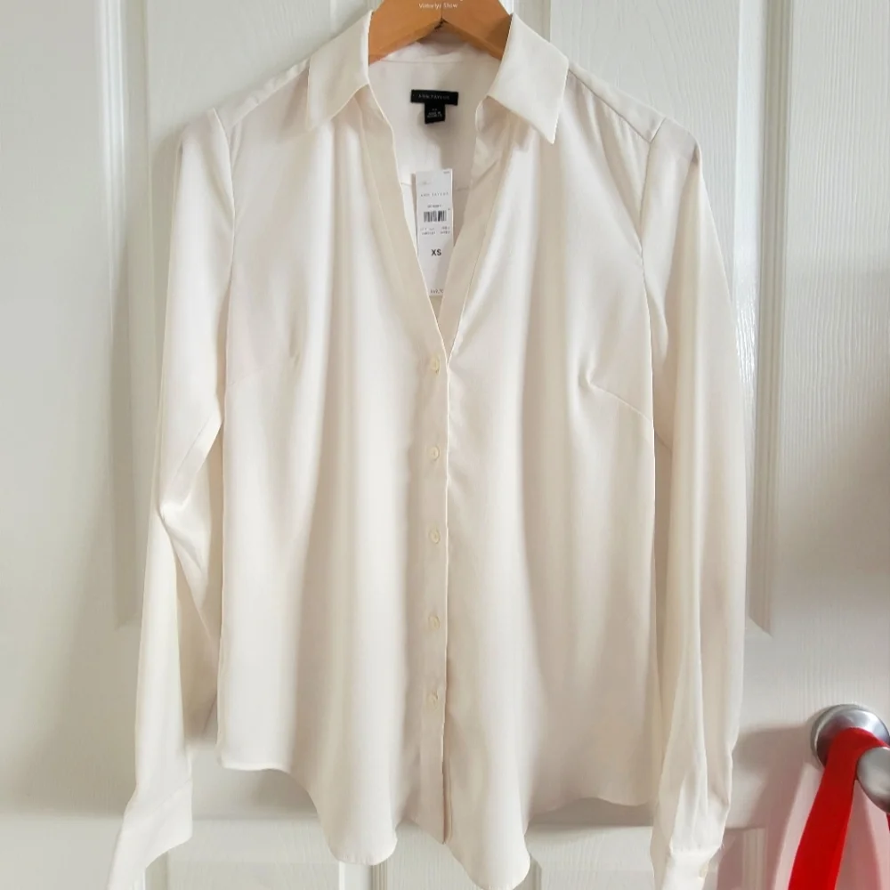 Ann Taylor Cream and Black Blouses (NWOT Black, NWT Cream) - Picture 6 of 16